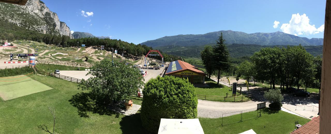 Hotel Ciclamino Pietramurata Luaran gambar